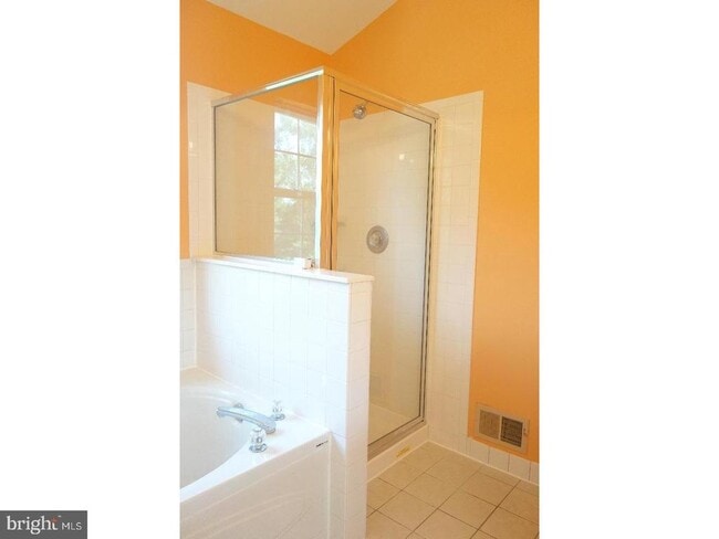 Building Photo - 162 Shrewsbury Ct