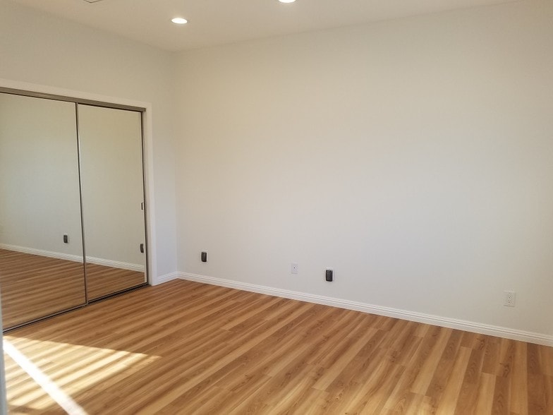 Master Bedroom - 1429 S Sycamore Ave