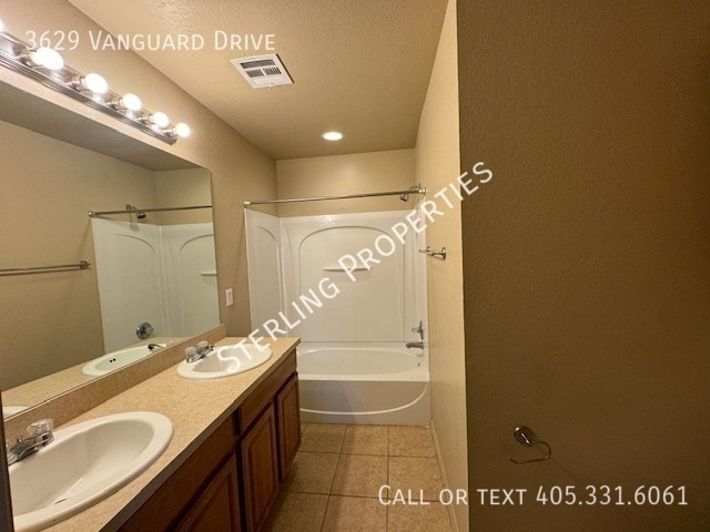 Building Photo - 3629 Vanguard Dr