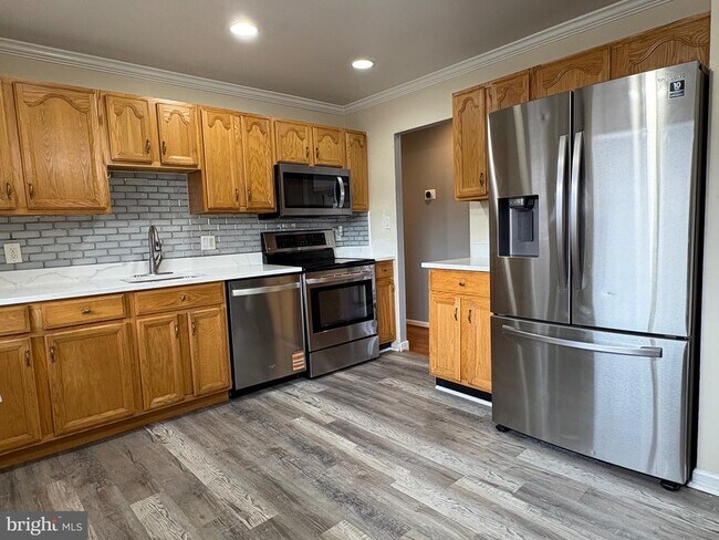 Building Photo - 12654 Valleywood Dr