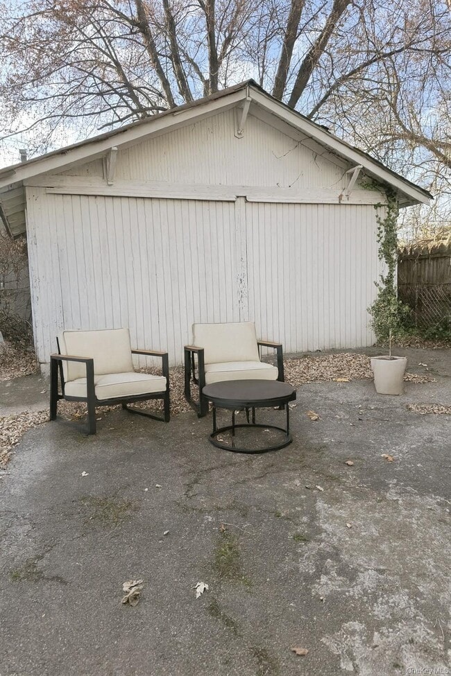 Building Photo - 3951 De Reimer Ave