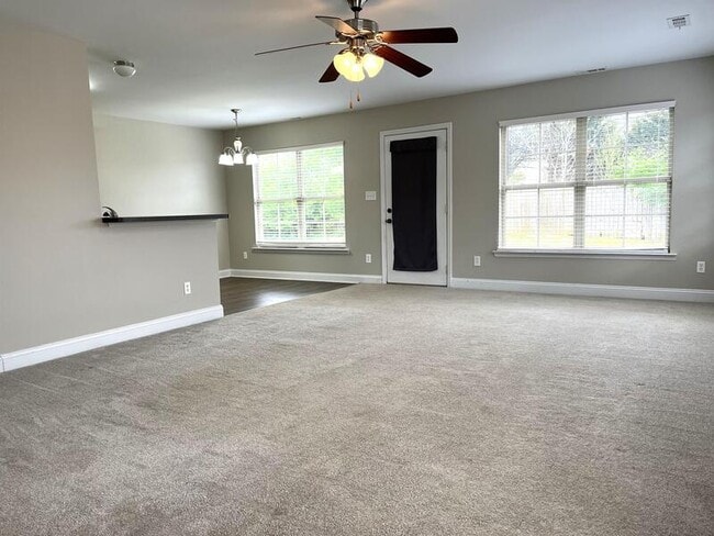 Building Photo - 241 Shadow Ct SW