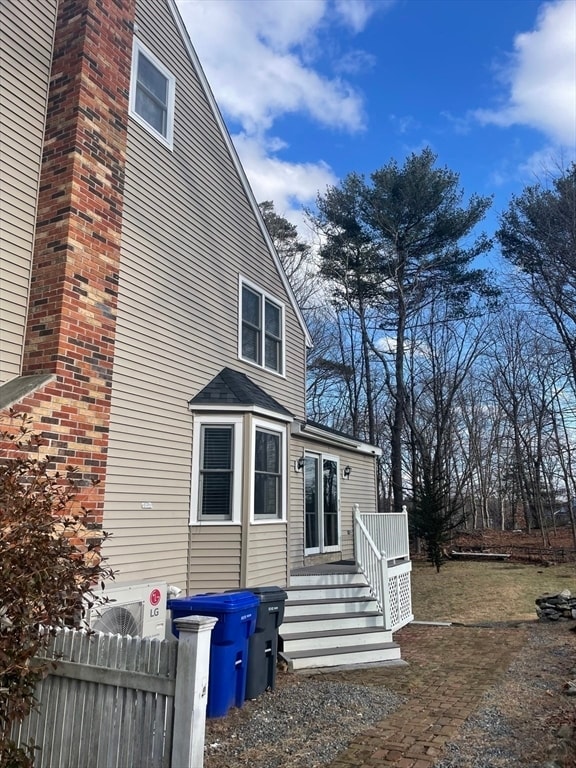 Building Photo - 6 St John Ln