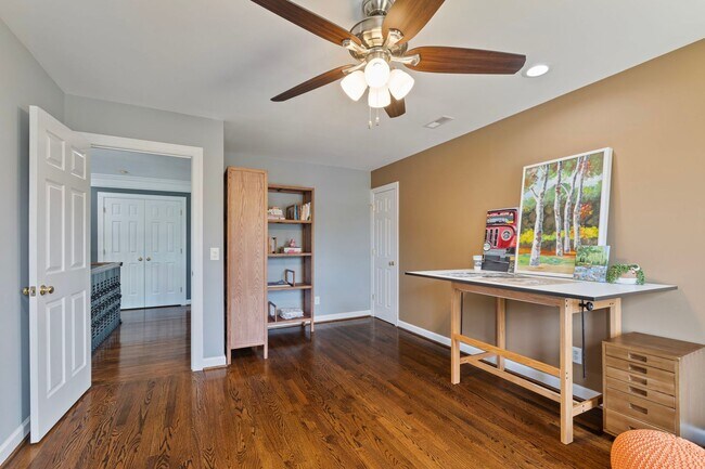Building Photo - 507 Bing Crosby Blvd
