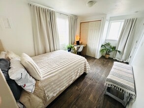 Building Photo - 1681 Dayton St