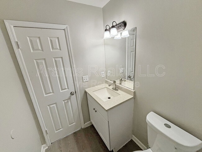 Building Photo - 1857 Whitehall Forest Ct SE
