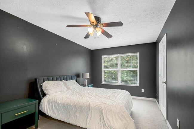 Building Photo - 650 Flintlock Ct