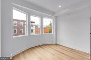 Building Photo - 511 W York St