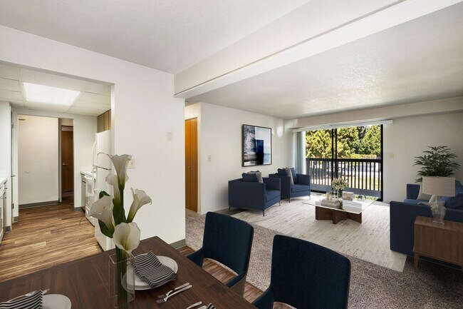 Building Photo - Cedarwood