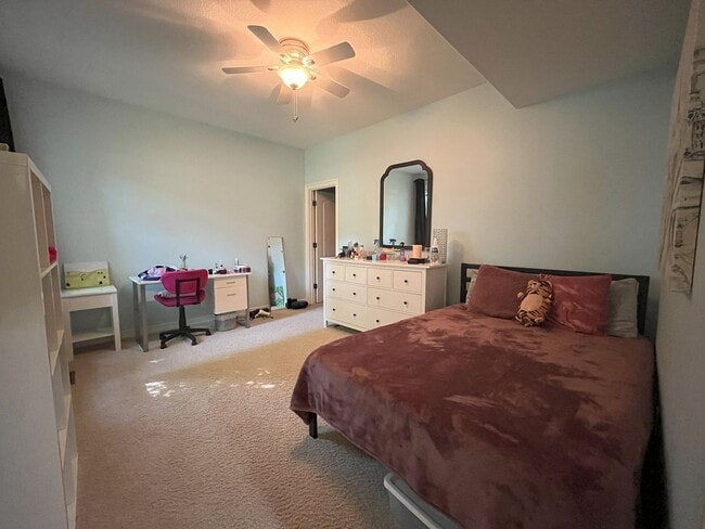 Building Photo - Forest-View Luxury Home with 5 Bedrooms, Luxury Primary Suite & Gourmet Kitchen