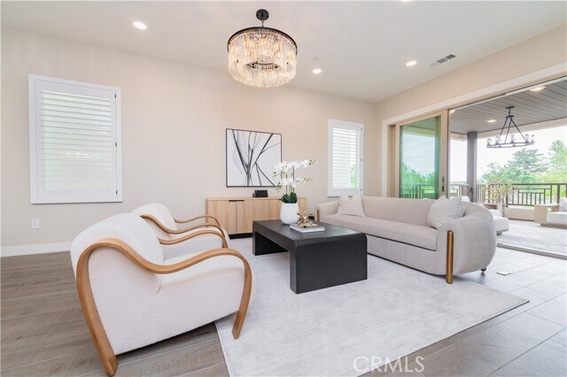 Building Photo - 111 Bosque
