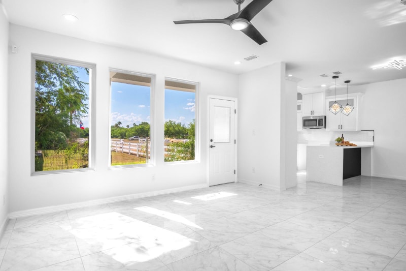 Building Photo - 2701 Harmony St