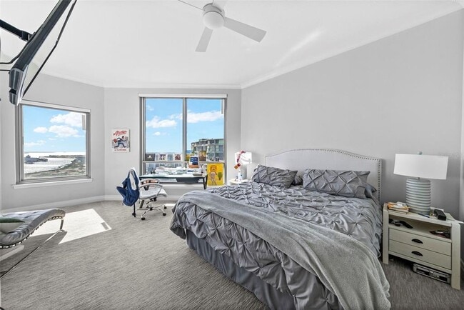 Building Photo - 449 S 12th St