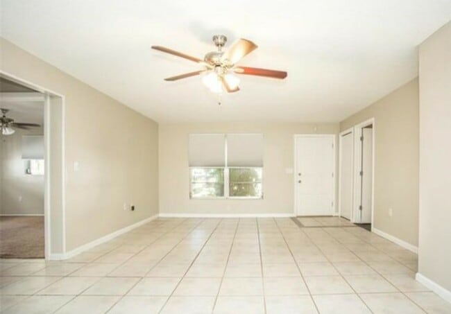 Building Photo - 2186 Greenbriar Blvd