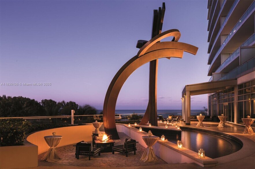 Building Photo - 10295 Collins Ave