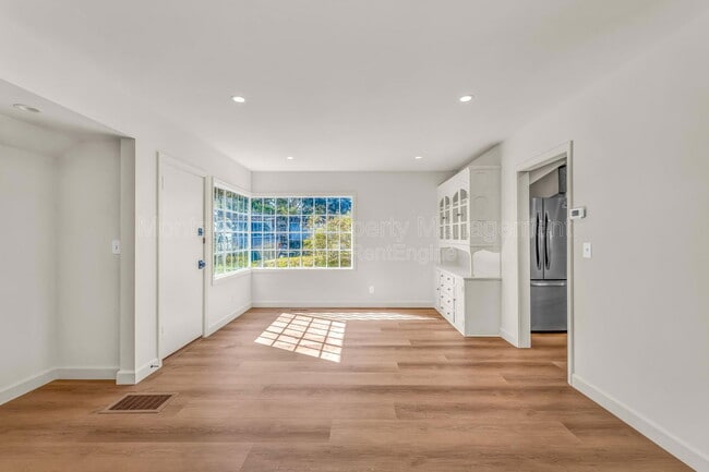 Building Photo - 214 Upper Walden Rd