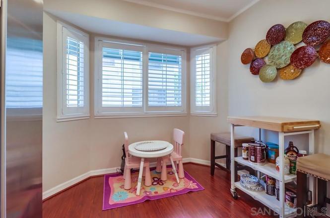 Building Photo - 7880 Mission Vista Dr