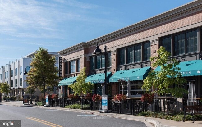 Building Photo - 408 Hendrix Ave