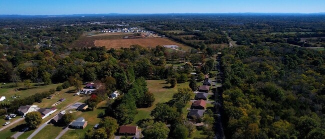 Building Photo - 8614 Burleson Ln