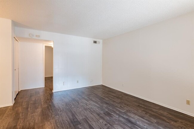 Building Photo - 3121 Speedway St