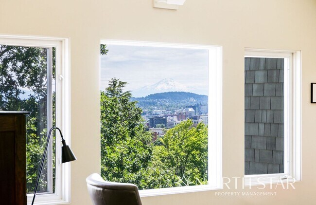 Building Photo - Stunning Views Close in NW Portland