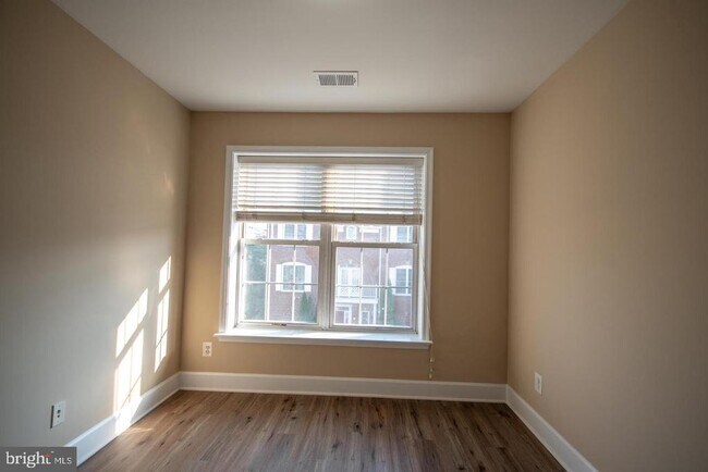 Building Photo - 2444 Terra Cotta Cir