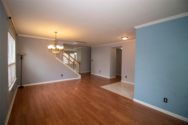 Building Photo - 21534 Pointed Oak Ln