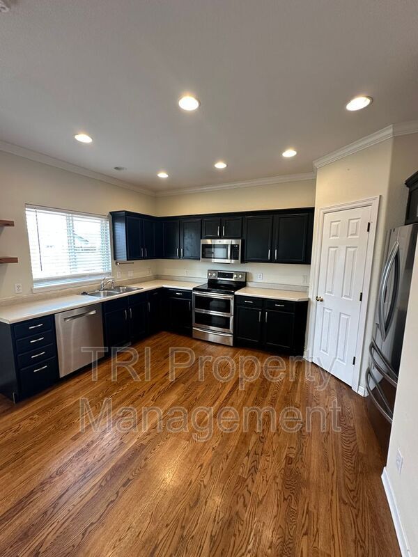 Building Photo - 122 Whitney Ct