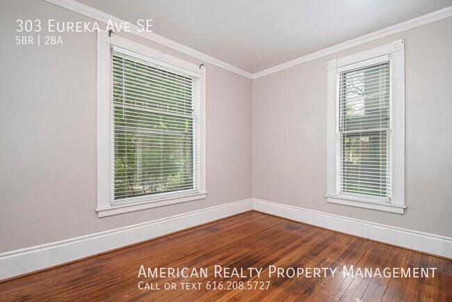 Building Photo - 303 Eureka Ave SE