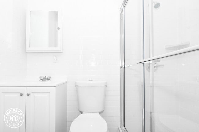 Building Photo - 25 Jefferson St