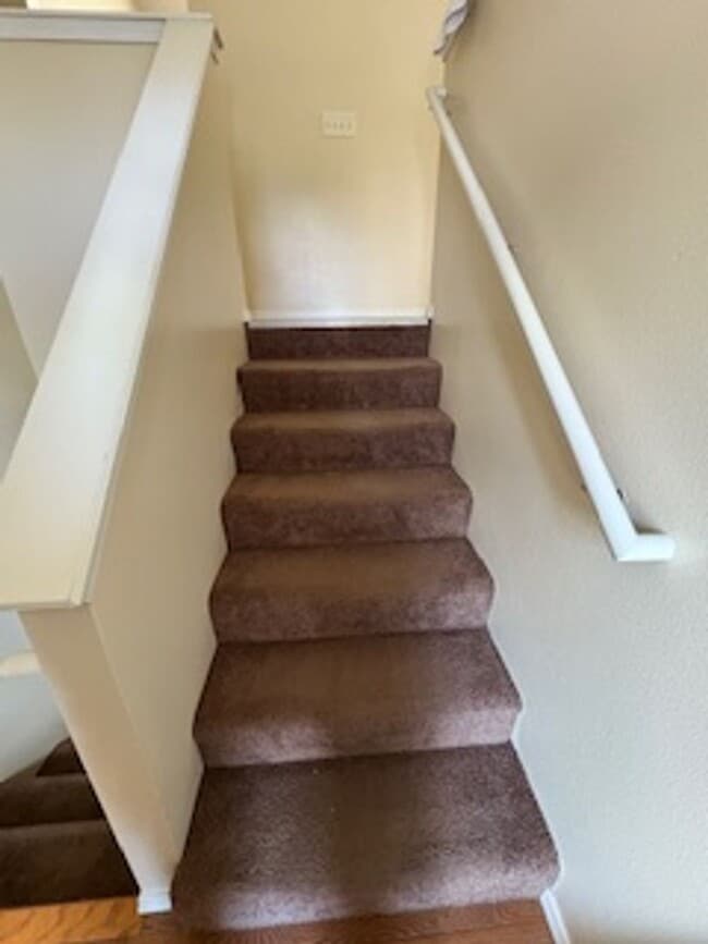 Building Photo - Duplex for rent