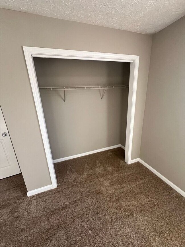 Building Photo - Now Ready! 2 bedroom 2 bath in Snellville