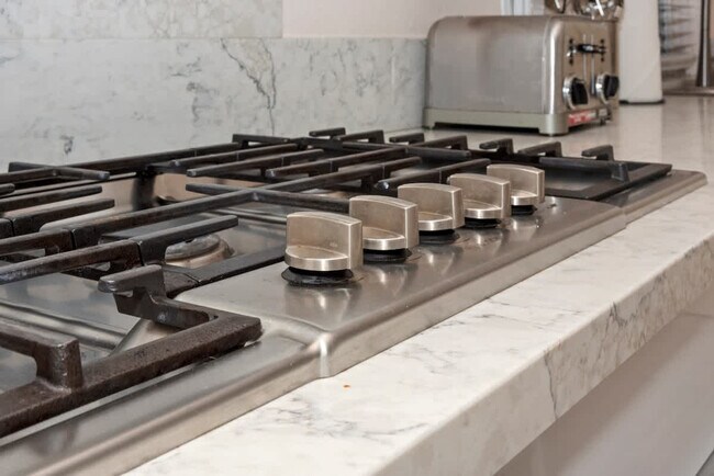 Building Photo - 17055 Rock Rd