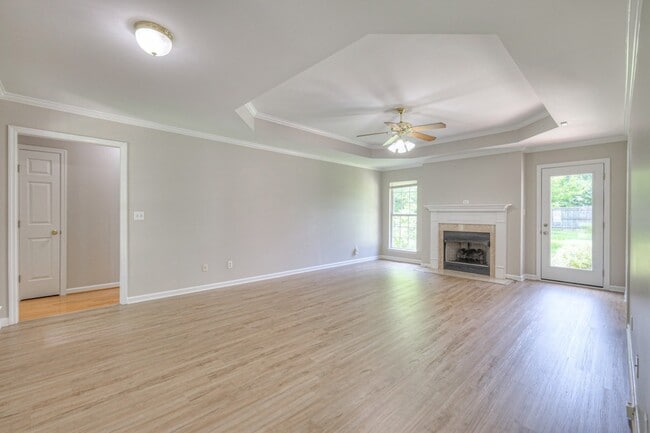 Building Photo - 405 Sandi Ct