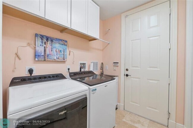 Building Photo - 7641 Old Thyme Ct