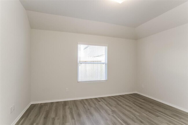 Building Photo - 25231 Sanitas Valley Dr