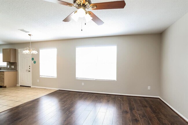 Building Photo - 20802 Fox Swift Ct