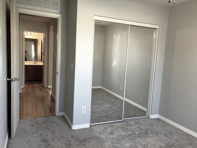 Building Photo - 40652 N Scott Way