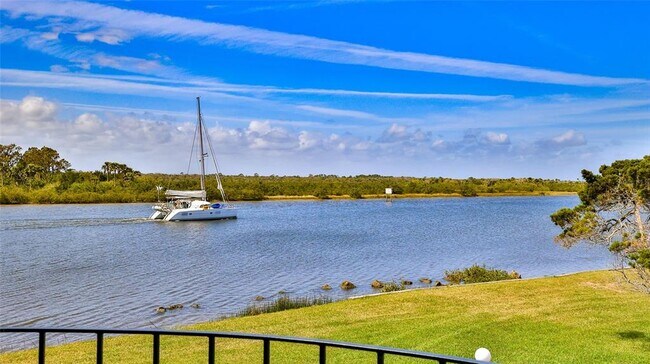 Building Photo - 61 Ocean Palm Villa S