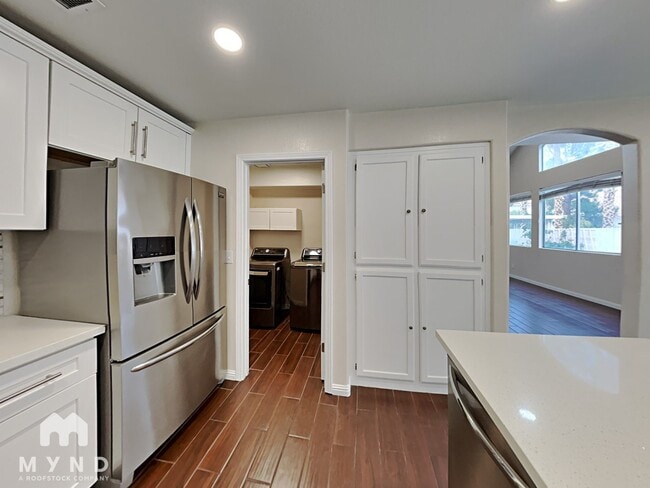 Building Photo - 1728 Matador Way