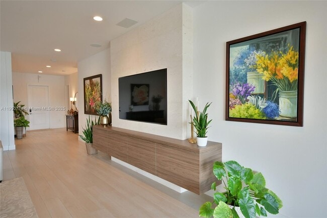 Building Photo - 4221 SW 178th Ave