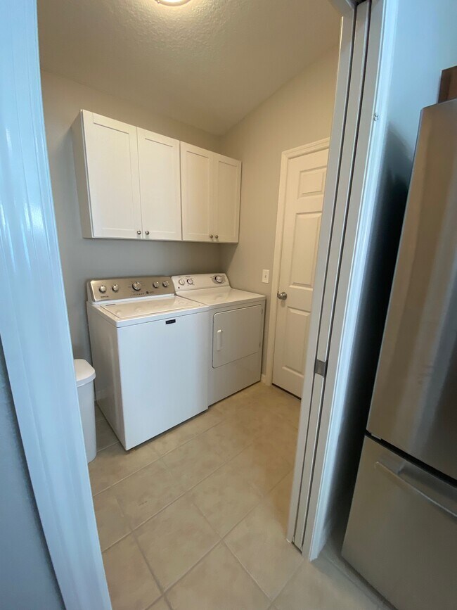 Building Photo - 1708 Abasco Ct