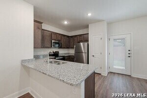 Building Photo - 2507 Lynwood Bnd