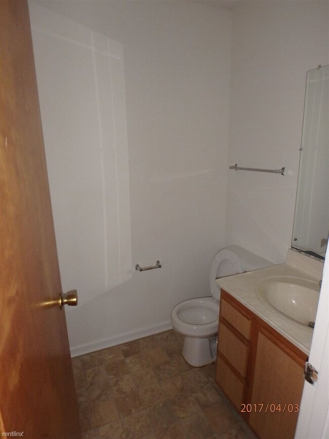Building Photo - 2 br, 1.5 bath Townhome - Fox Hollow