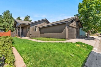 Building Photo - 145 Summerset Dr