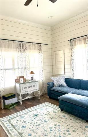 Building Photo - 608 N Belknap St