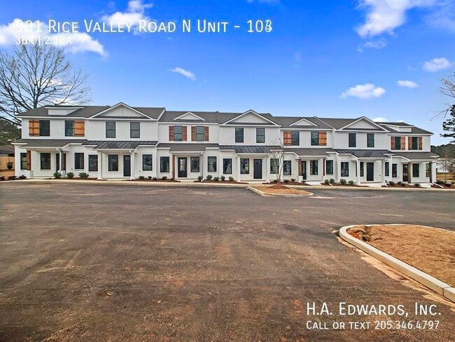 Building Photo - 901 Rice Vly Rd N