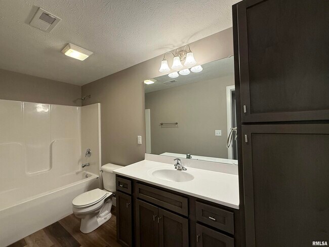 Building Photo - 4511 Castle Pines Dr