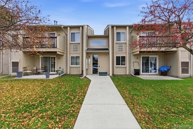 Building Photo - 15090 Northpointe Dr