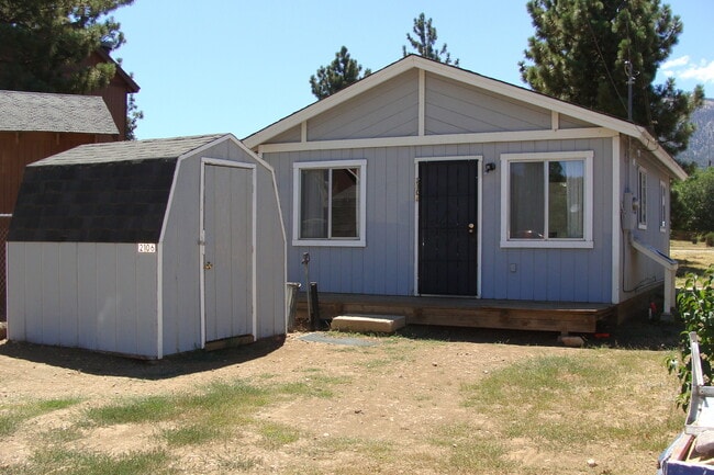 Building Photo - Single story 1 bedroom